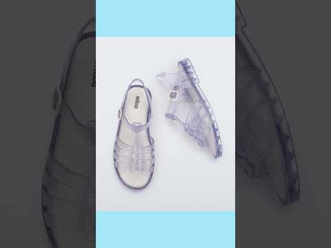 Driving Regulations: Are Flip Flops Legal Footwear in Kansas?