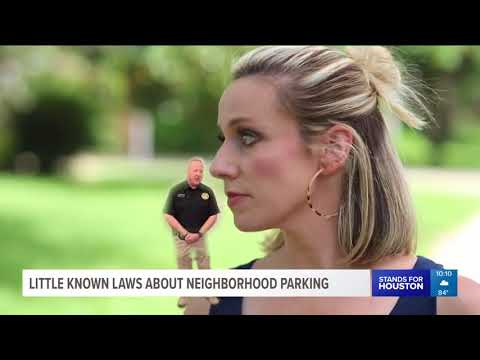 Laws Regarding Parking in Front of Your Driveway in Florida