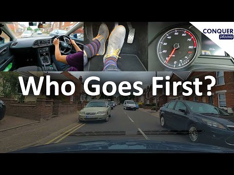 Understanding the Highway Code Rules for Prioritizing Parked Cars